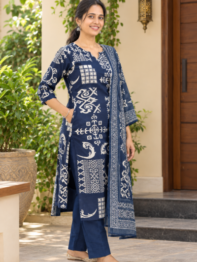 Maroon Printed Palazzo Set with Pink Shawl – 3-Piece Ethnic Wear